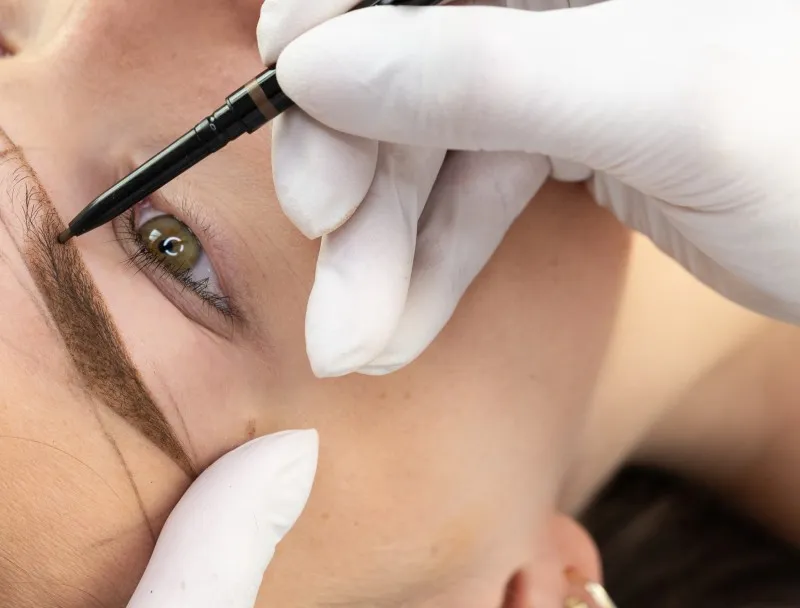 Jak wyróżnić gabinet bez obniżania cen i bez agresywnych promocji