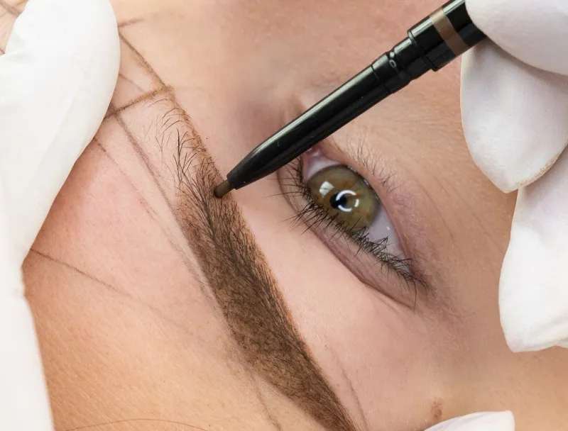 Jak przypominać pacjentom o kontrolach i kolejnych wizytach (SMS, e-mail)